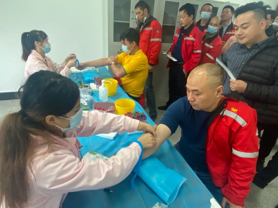 宜化化机:关爱职工健康 开展职业健康体检(图3) 宜化化机:关爱职工健康 开展职业健康体检(图3)