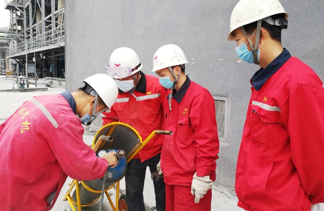 【学习贯彻宜昌市第七次党代会精神】化机公司:学深悟透 知行合一(图2) 【学习贯彻宜昌市第七次党代会精神】化机公司:学深悟透 知行合一(图2)