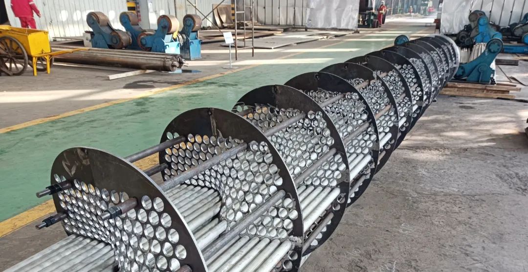 祝贺!化机公司首批新一代换热器产品成功交付(图2) 无中心管连续螺旋折流板换热器