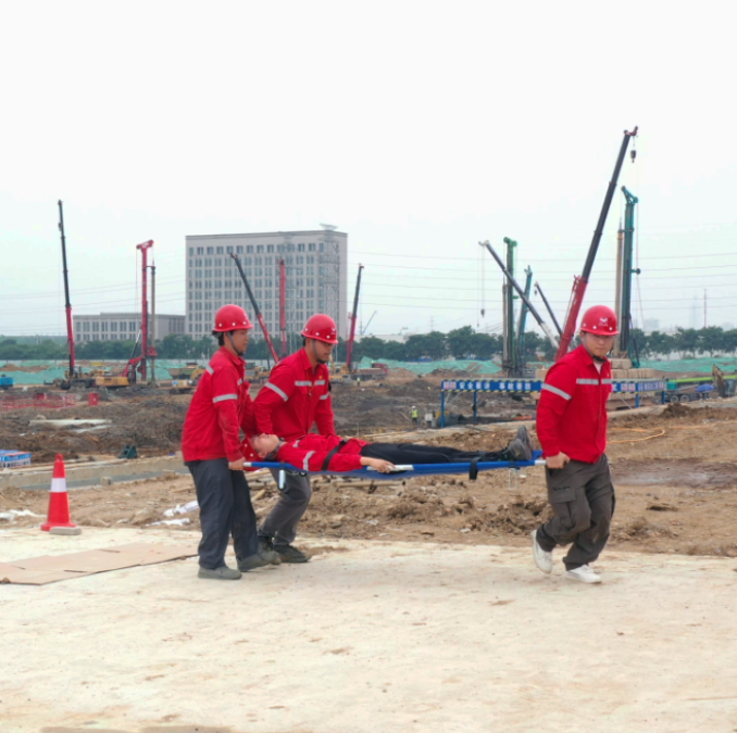 【安全生产月】化机公司化工装备智能制造升级改造项目举行应急疏散演练(图4) 【安全生产月】化机公司化工装备智能制造升级改造项目举行应急疏散演练(图4)