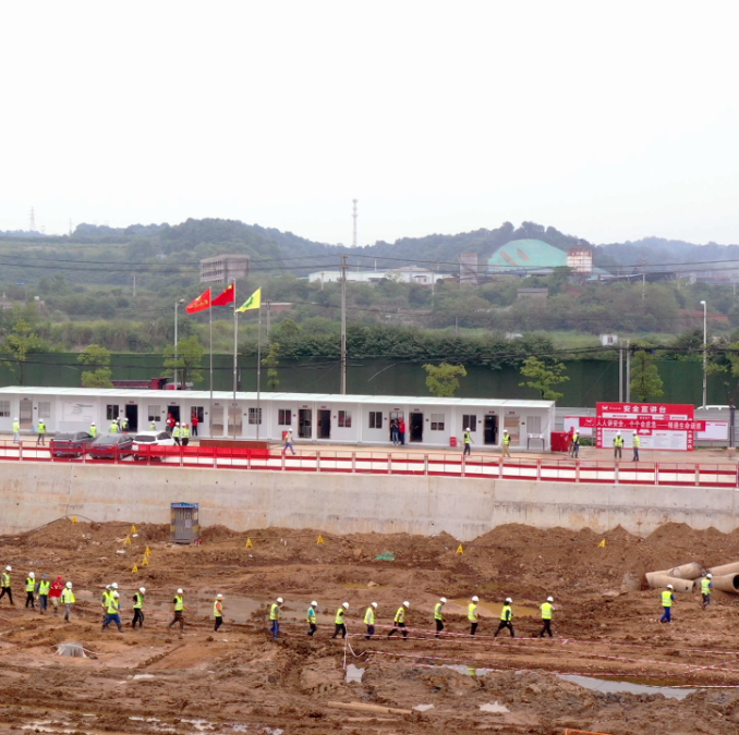 【安全生产月】化机公司化工装备智能制造升级改造项目举行应急疏散演练(图5) 【安全生产月】化机公司化工装备智能制造升级改造项目举行应急疏散演练(图5)