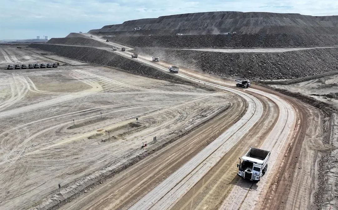 新疆宜化矿业:坚持数字赋能,打造智慧矿山(图2) 新疆宜化矿业:坚持数字赋能,打造智慧矿山(图2)